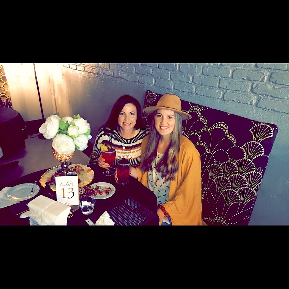 Meet your Posher, Nicole